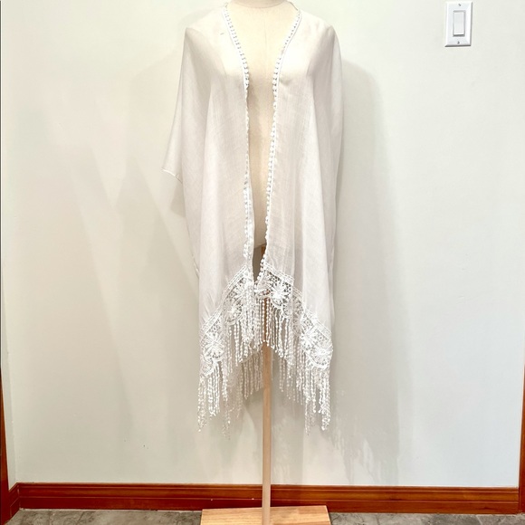 Stunning Beach Coverup - Picture 8 of 12